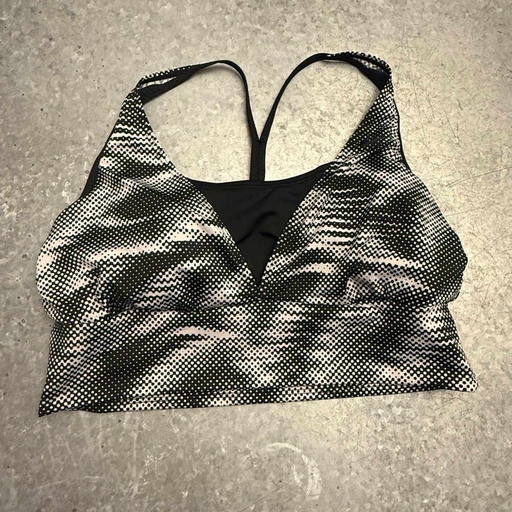 Nike Black and White Athletic Top